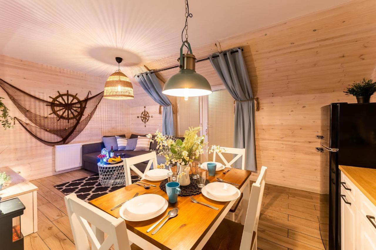 Dworek Marino Kolobrzeg Apartment Grzybowo (West Pomeranian)